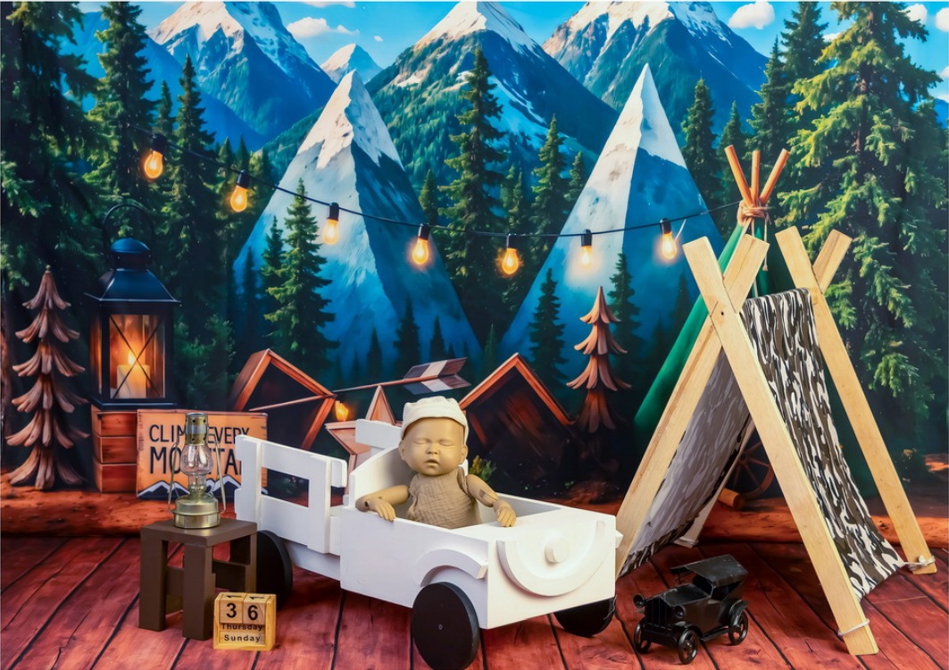 "Little Explorer: Mountain Adventure"