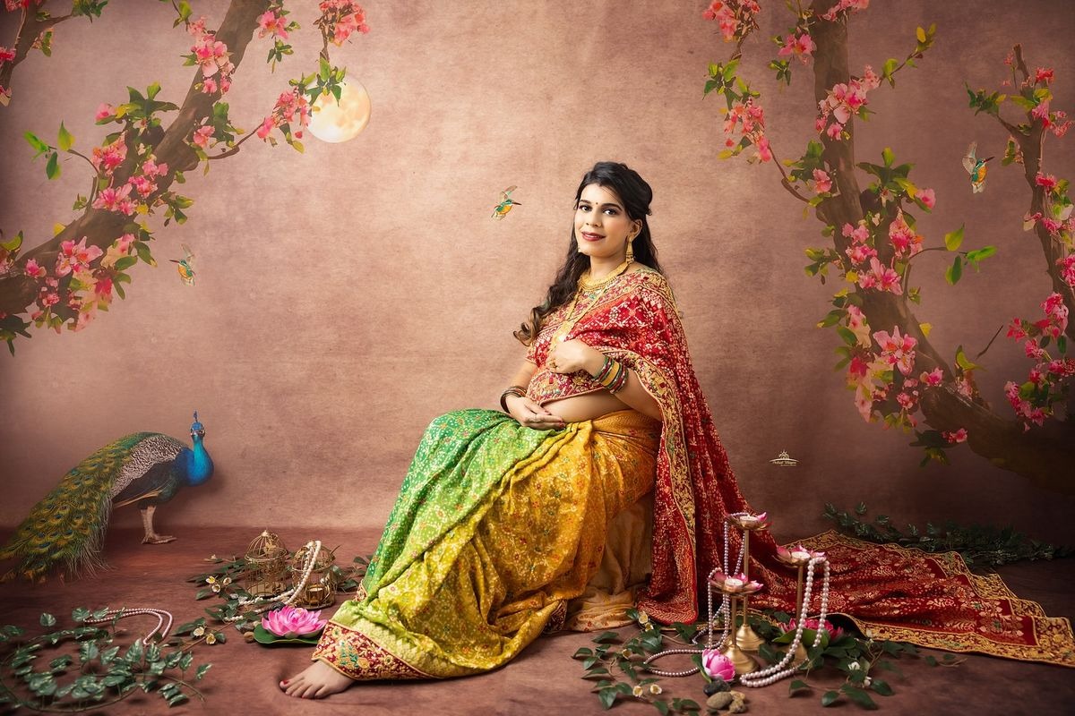 Maharani Grace Maternity Theme